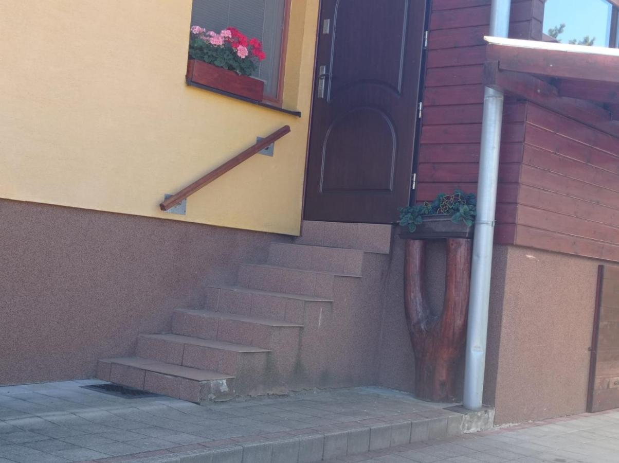Villa Utulny Dovolenkovy Dom Liptovský Hrádok Esterno foto